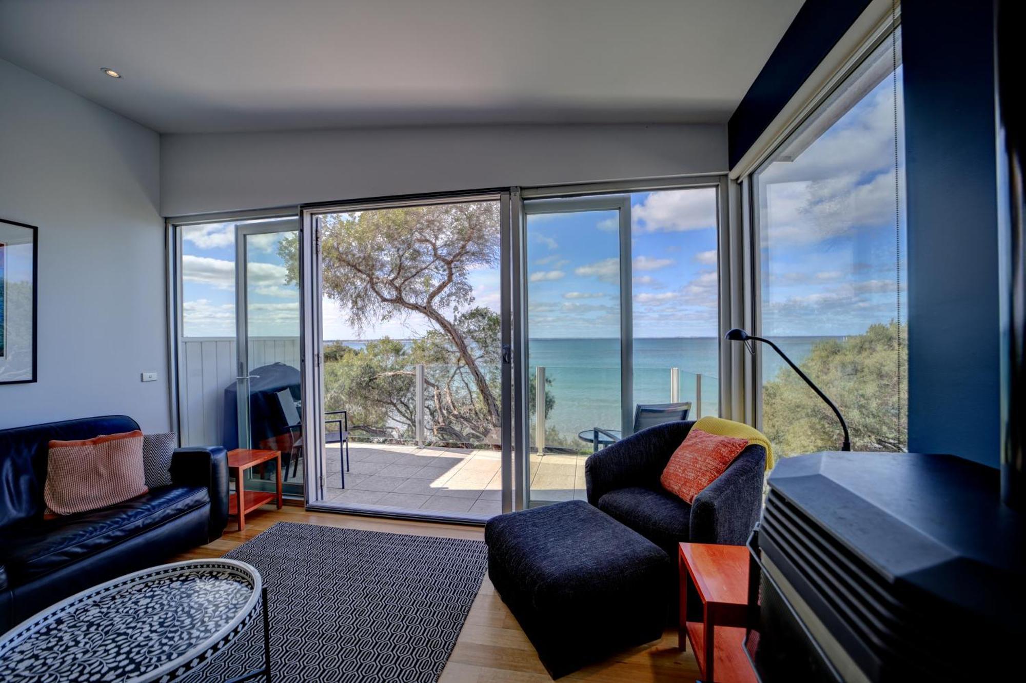 Battery Cove Beach Front Apartment พอร์ตแฟรี ภายนอก รูปภาพ