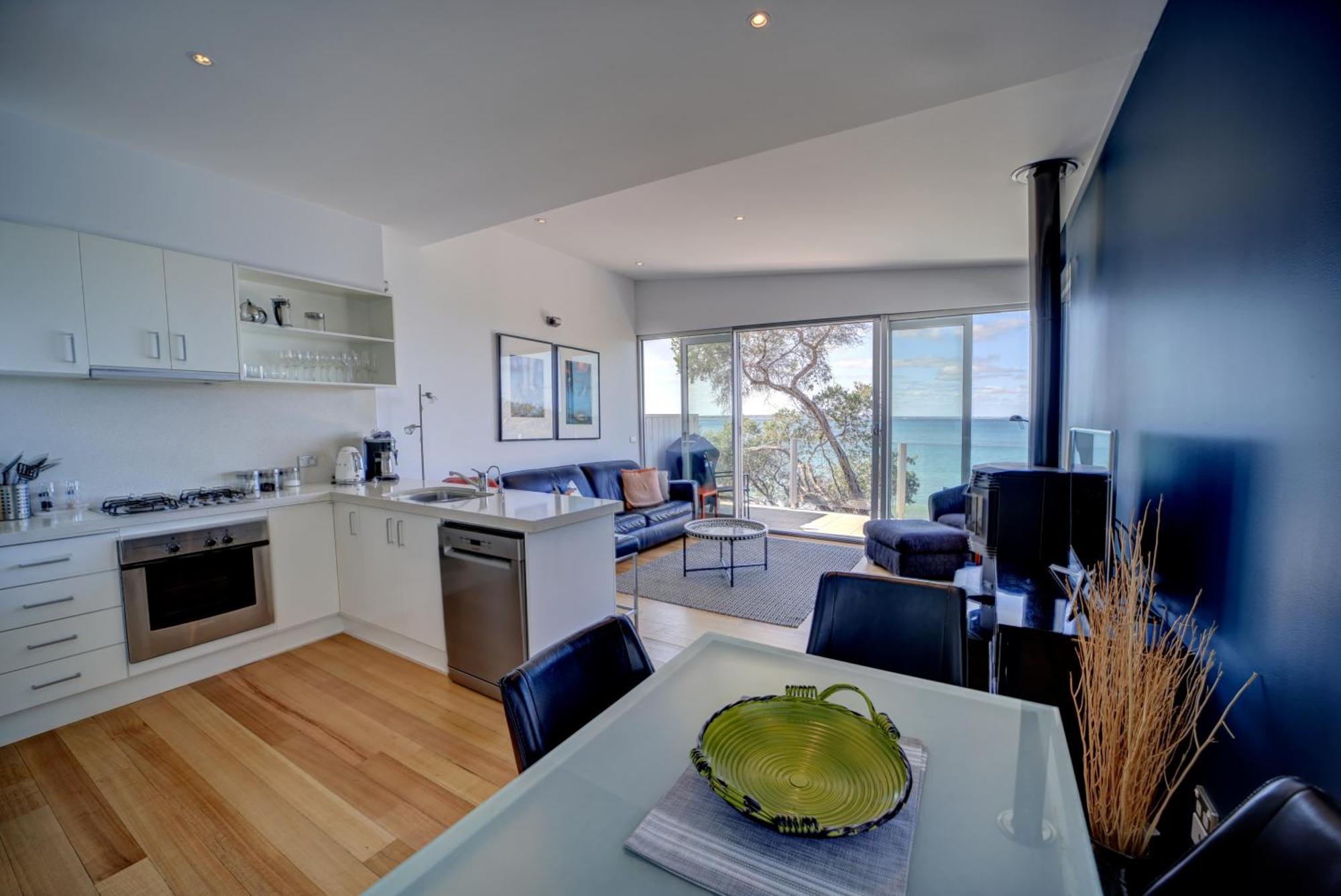 Battery Cove Beach Front Apartment พอร์ตแฟรี ภายนอก รูปภาพ